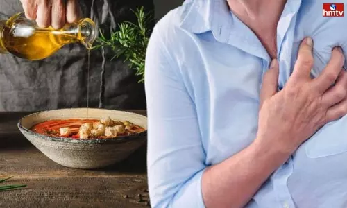 Olive Oil Reduces the Risk of Heart Attack Olive Oil Reduces the Risk of Heart Attack