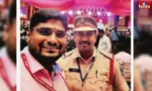 Munnuru Ravi Selfie with Basheer Bagh CI in TRS Plenary 2022 | Live News Today