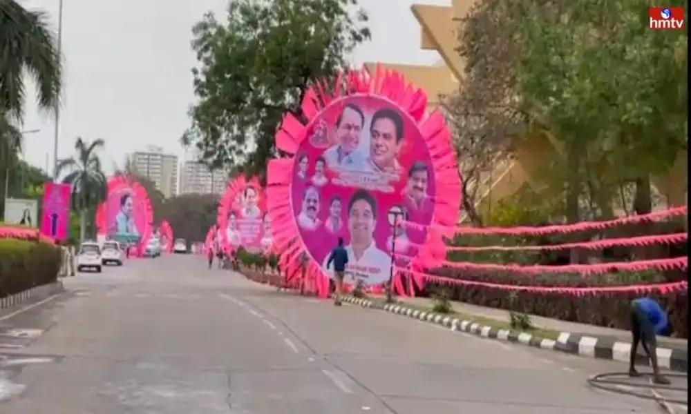 TRS Plenary Hanging Decorations Become Danzer To Running Vehicles in Meerpet | Live News