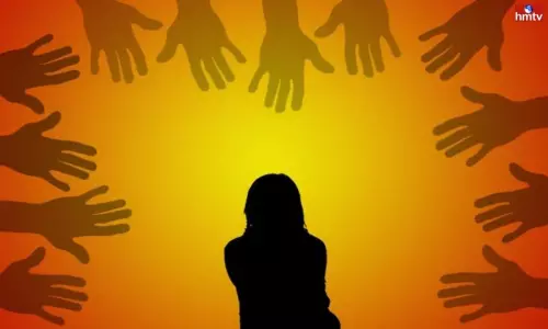 Women Molestation at Repalle Railway Station Bapatla District | AP Live News