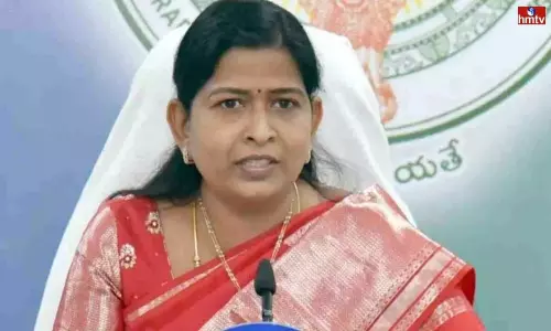 Home Minister Taneti Vanitha Visits Disha PS