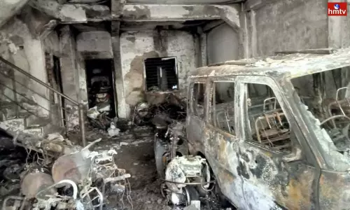 Boy Fired 3 Floor Building Due Girl Rejected His Love Cause 9 Members Death in MAdhya Pradesh Boy Fired 3 Floor Building Due Girl Rejected His Love Cause 9 Members Death in MAdhya Pradesh