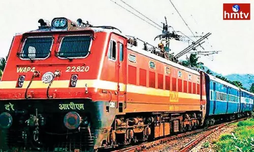 Note to Railway Passengers What Time you can Sleep on Middle or Lower Berth Note to Railway Passengers What Time you can Sleep on Middle or Lower Berth