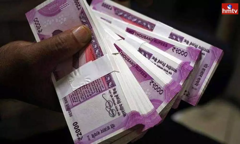Vanasthalipuram Bank Cashier Escape Case | Telugu News