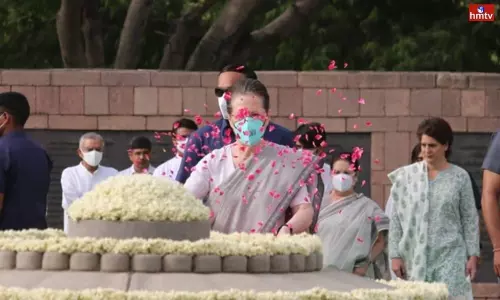 Rahul Gandhi Sonia Gandhi Priyanka Gandhi Tribute to Rajiv Gandhi on Death Anniversary | Live News Rahul Gandhi Sonia Gandhi Priyanka Gandhi Tribute to Rajiv Gandhi on Death Anniversary | Live News