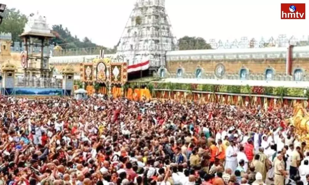 Devotees Rush in Tirumala Tirupati Facing Problems with Lack of Facilities | Live News Today