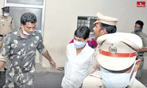 YCP MLC Anantha Udaya Bhaskar Send to Rajahmundry Central Jail on 14 Days Remand | Live News