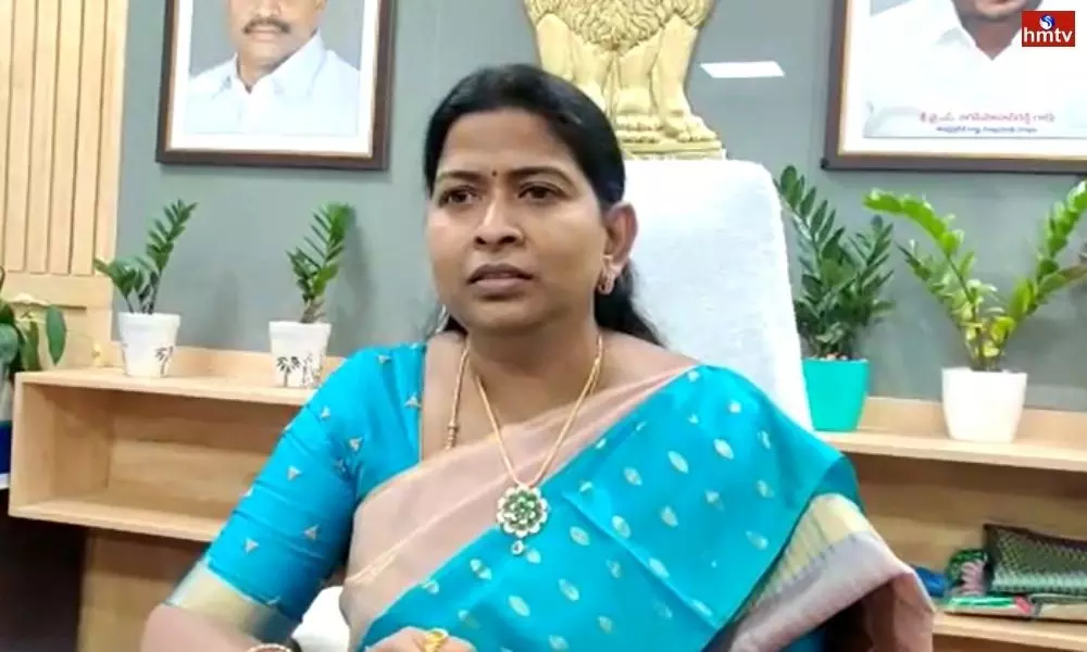 AP Home Minister Taneti Vanitha Said Situation in Amalapuram was Brought Under Police Control