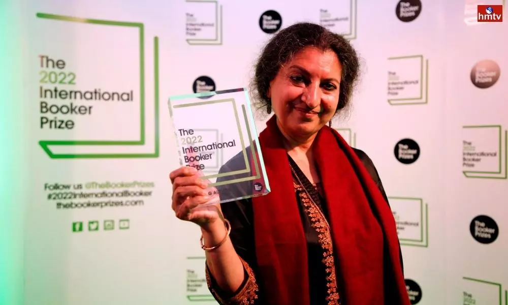 Hindi Novelist Geetanjali Shree Won International Booker Prize 2022 for Tomb of Sand | Live News