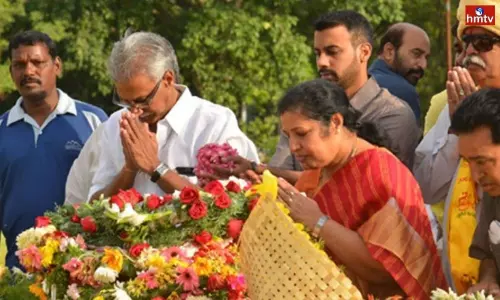 Daggubati Purandeswari Tribute to Sr NTR at NTR Ghat on 100th Birth Anniversary