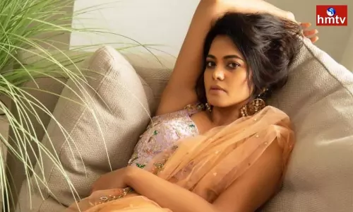 Bigg Boss Beauty Demanding Huge Remuneration