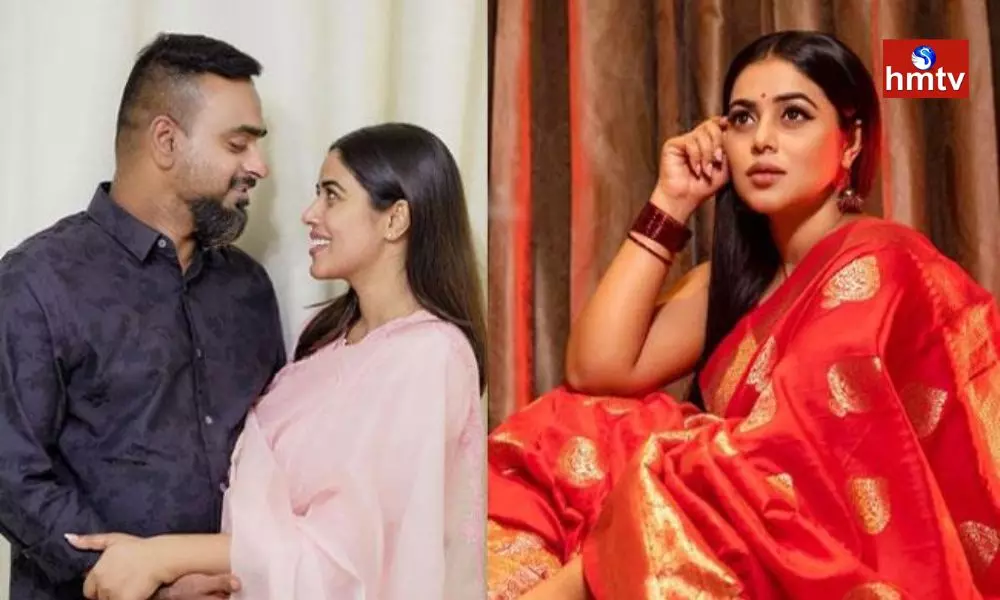 Actress Poorna Introduced her Fiance