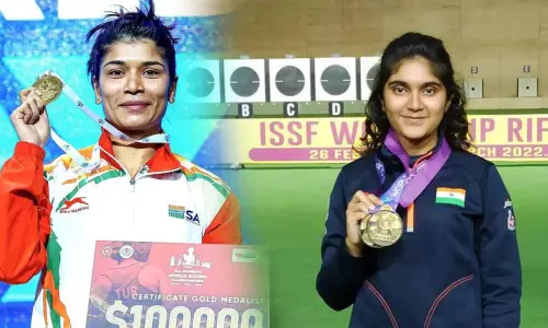 CM KCR Announced Cash Reward to Boxer Nikath Zareen and Shooter Esha Singh