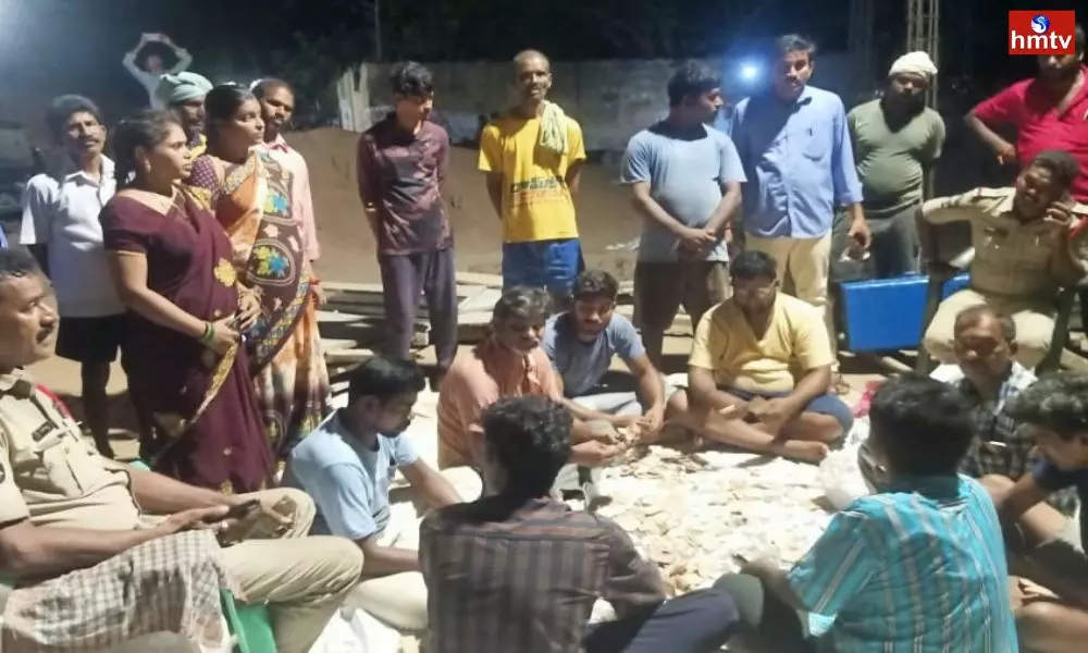 Money in the Beggars House in Kakinada | AP News