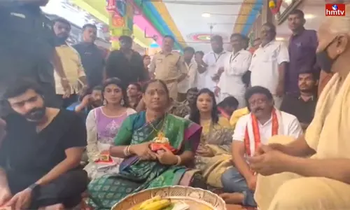 Ram Gopal Varma and Konda Surekha Kanaka Durga Temple Visited