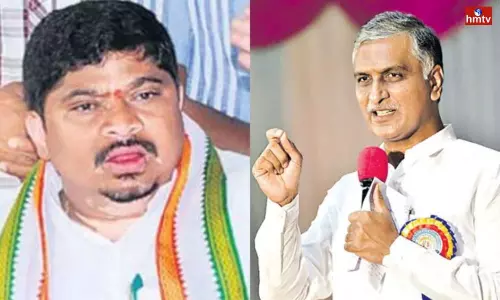 Ex MP Ponnam Prabhakar Met Minister Harish Rao | TS News