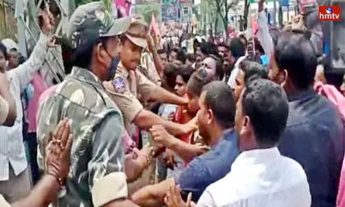 Stone Attack On BSNL Office in Warangal | Warangal News