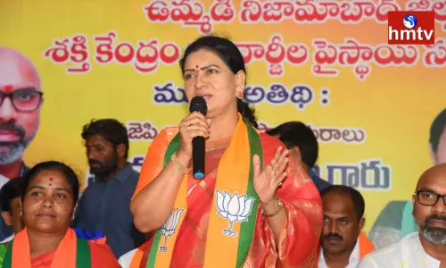 BJP Leader DK Aruna Slams CM KCR In Nizamabad Public Meeting BJP Leader DK Aruna Slams CM KCR In Nizamabad Public Meeting