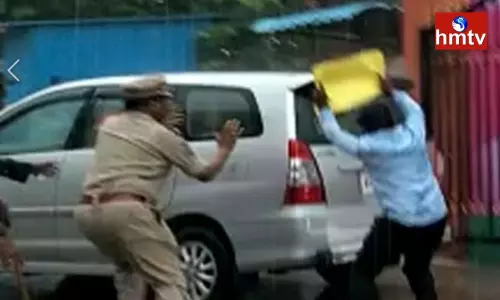 Students Protest Against Harish Rao Tour in Nizamabad Students Protest Against Harish Rao Tour in Nizamabad