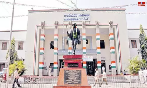 Satyagraha Deeksha at Gandhi Bhavan Satyagraha Deeksha at Gandhi Bhavan