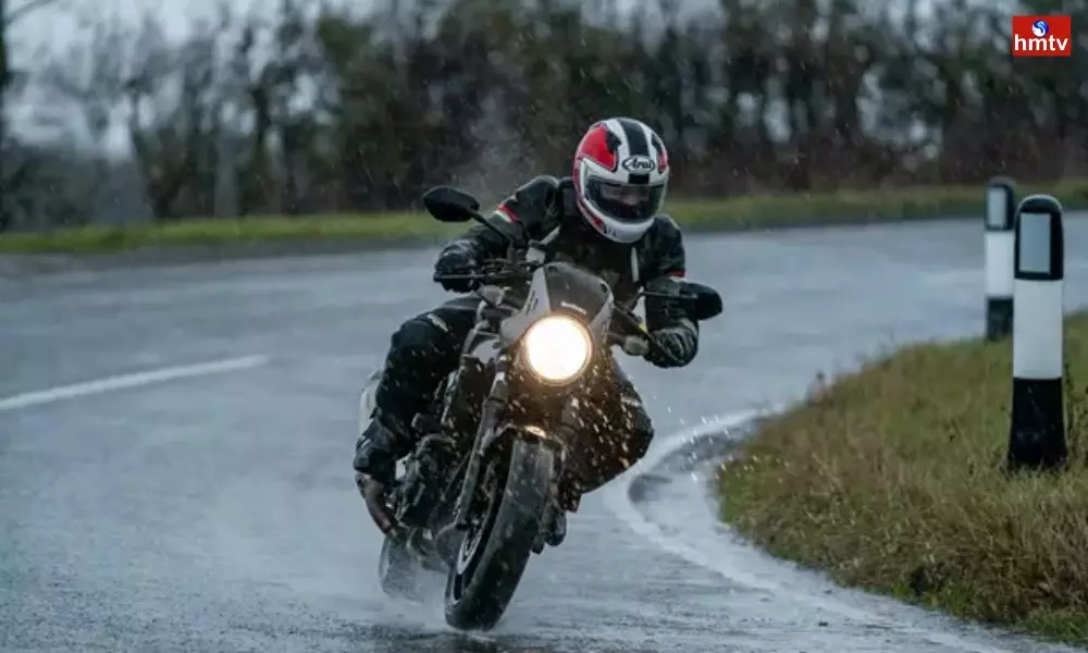 Do Not Make These Mistakes While Riding a Bike During The Rainy Season