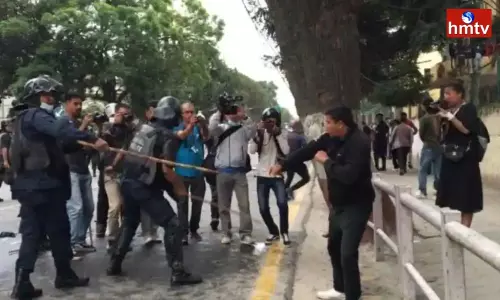 Nepal Police Fire Teargas to Break up Fuel Price Protests Nepal Police Fire Teargas to Break up Fuel Price Protests