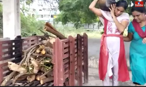 Daughter Did Funerals of Her Father At Eluru District