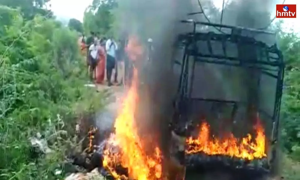 8 Feared Dead in Road Mishap in  Sri Sathya Sai District