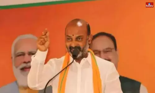 TRS Government not Follow the Protocol Says Bandi Sanjay