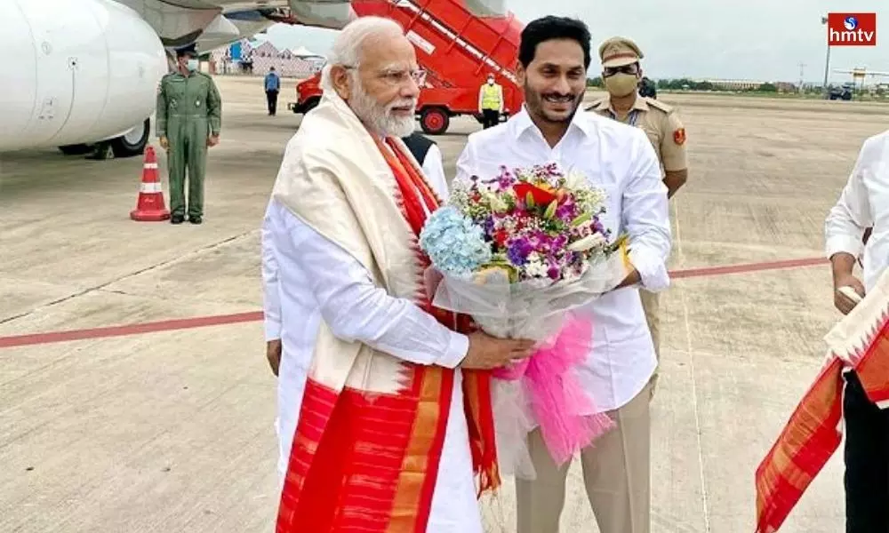 CM Jagan Welcomed PM Narendra Modi | AP News