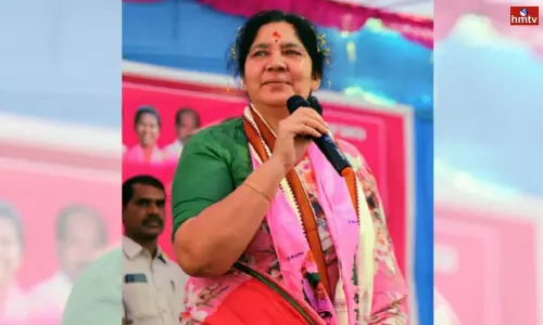 Minister Satyavathi Rathod Fires On BJP Leaders