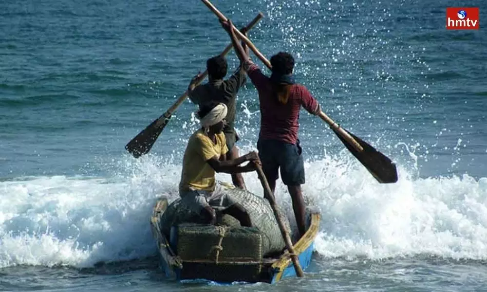 4 fishermen go missing off Machilipatnam Coast | AP News