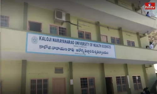 Dharna of Parents of PG Students Infront of Kaloji University