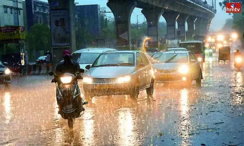 Hyderabad is flooded with rain Hyderabad is flooded with rain