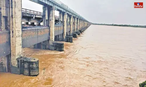 Godavari Raging at Kunavaram in Alluri District