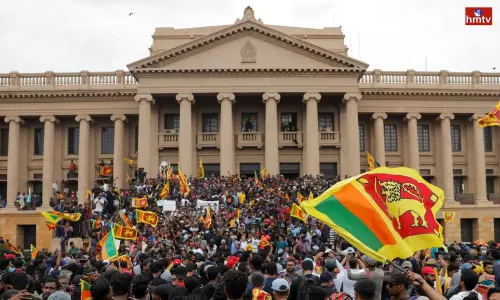 Sri Lanka: ఆందోళనకారులపై టియర్ గ్యాస్ ప్రయోగం