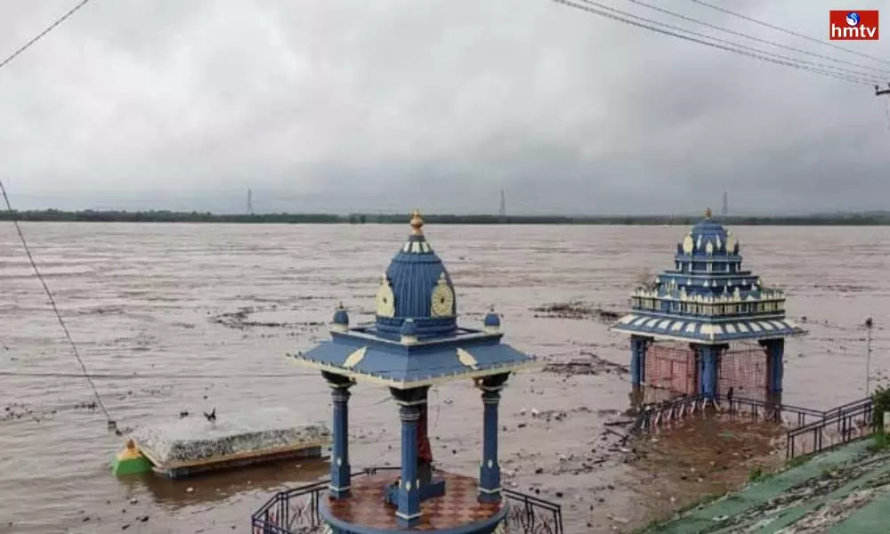 Flood Flow at Dangerous Level Near Bhadrachalam