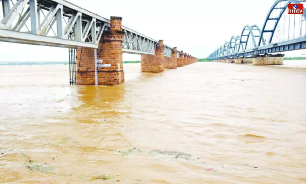 Godavari Floods in Dowleswaram Barrage Rajahmundry
