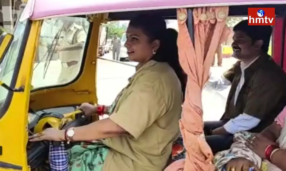 Minister Roja Dressed in a Khaki Shirt and Became an Autowala