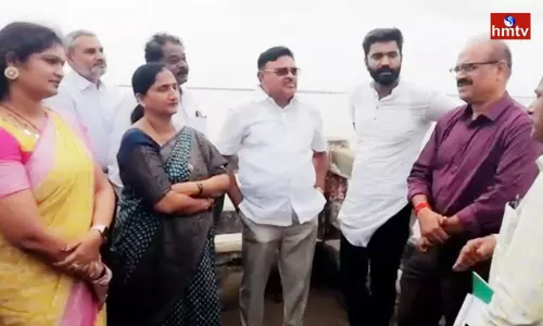 Minister Ambati Rambabu Inspection of the flood Situation at Dhavaleswaram barrage Minister Ambati Rambabu Inspection of the flood Situation at Dhavaleswaram barrage