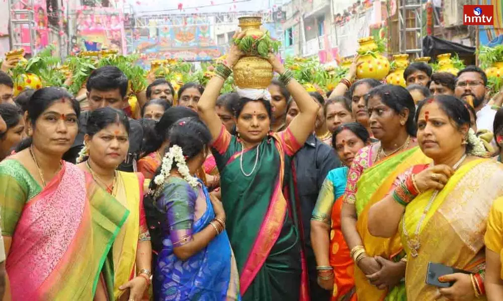 MLC Kavitha at Ujjayani Mahankali Bonalu Festival