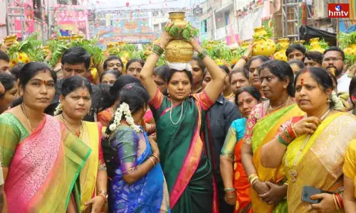 MLC Kavitha at Ujjayani Mahankali Bonalu Festival MLC Kavitha at Ujjayani Mahankali Bonalu Festival