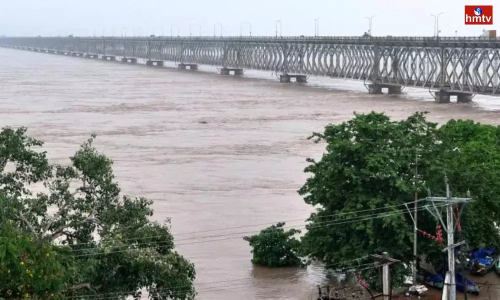 Godavari Floods in West Godavari District | AP News