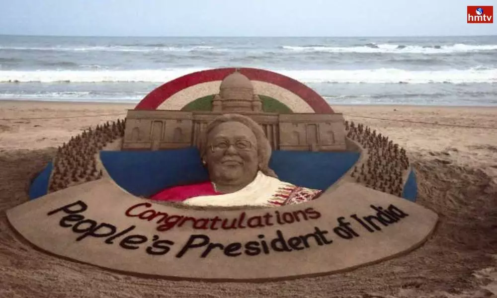 Sudarsan Pattnaik Creates Sand Sculpture of Droupadi Murmu at Puri Beach
