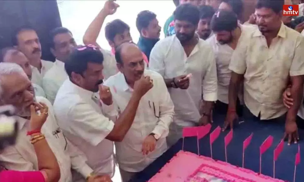 Birthday Celebrations of Minister KTR at Telangana Bhavan