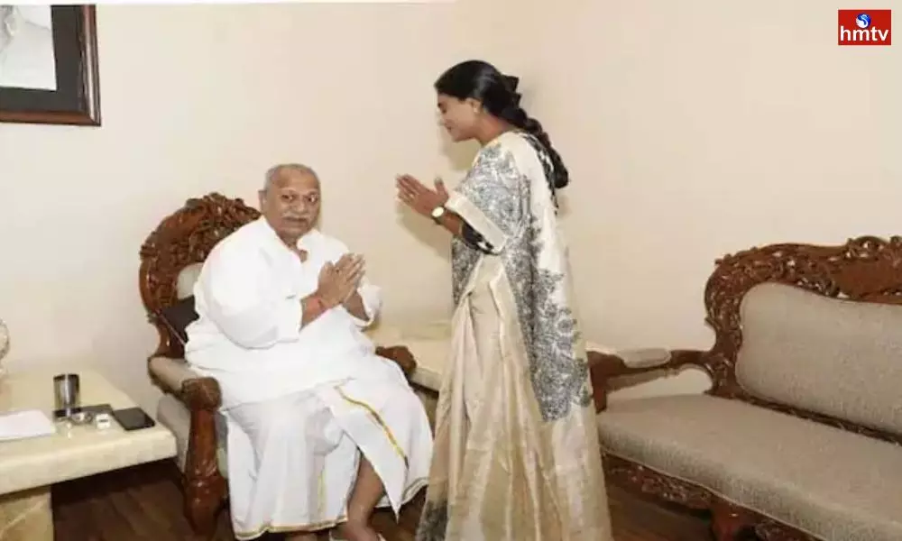 YSRTP Chief YS Sharmila Meet Ex MP D Srinivas