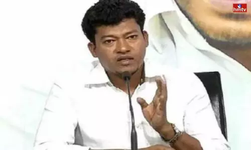 Minister Sidiri Appalaraju Talks with Fishermen of Ring Nets