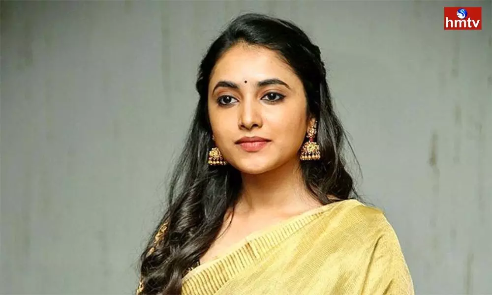 The Heroine is Unable to Get Offers to Act With Star Heroes