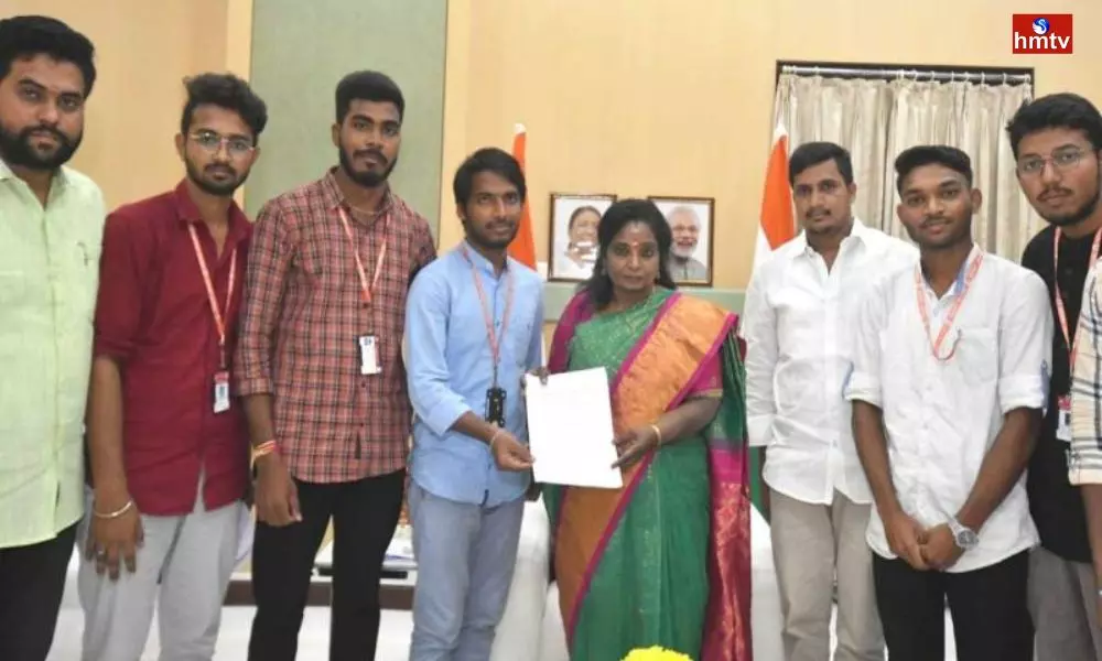 Basara IIIT Students Meet Governor  Tamilisai Soundararajan