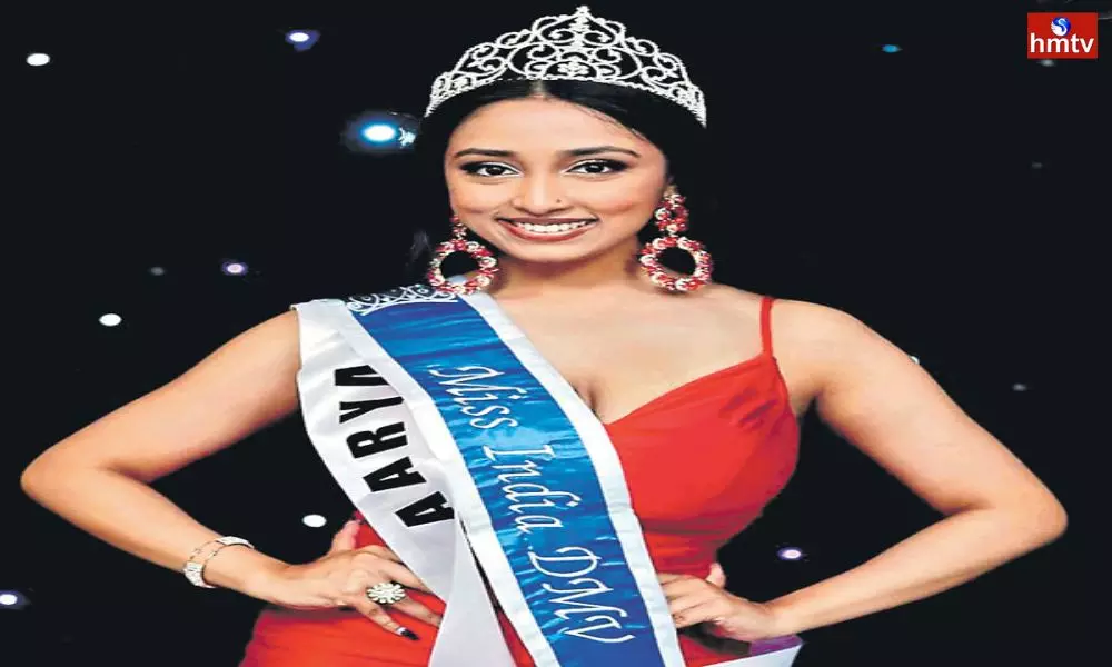 Arya Valvekar as Miss India USA